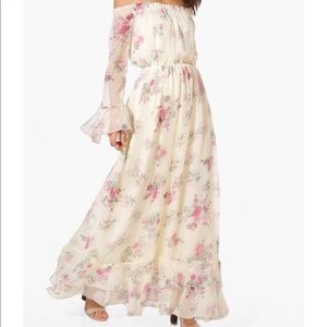 Off the shoulders Dahlia floral ruffle hem dress